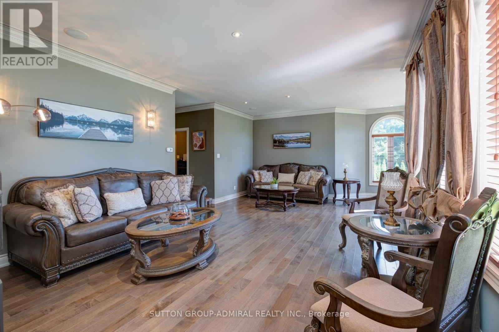 70 Kilkenny Trail, Bradford West Gwillimbury, Ontario  L3Z 3C5 - Photo 6 - N12443349