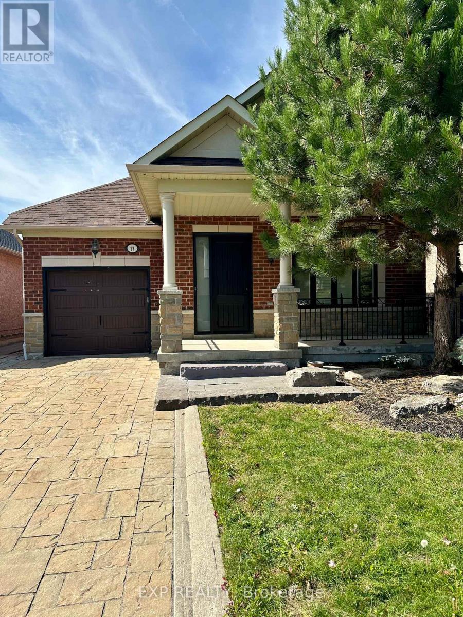 27 Butterwood Lane, Whitchurch-Stouffville (Stouffville), Ontario  L4A 0M7 - Photo 1 - N12443350