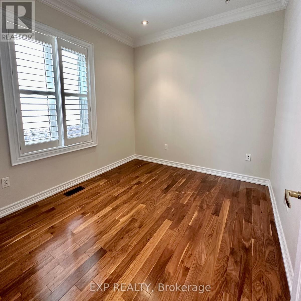 27 Butterwood Lane, Whitchurch-Stouffville (Stouffville), Ontario  L4A 0M7 - Photo 26 - N12443350