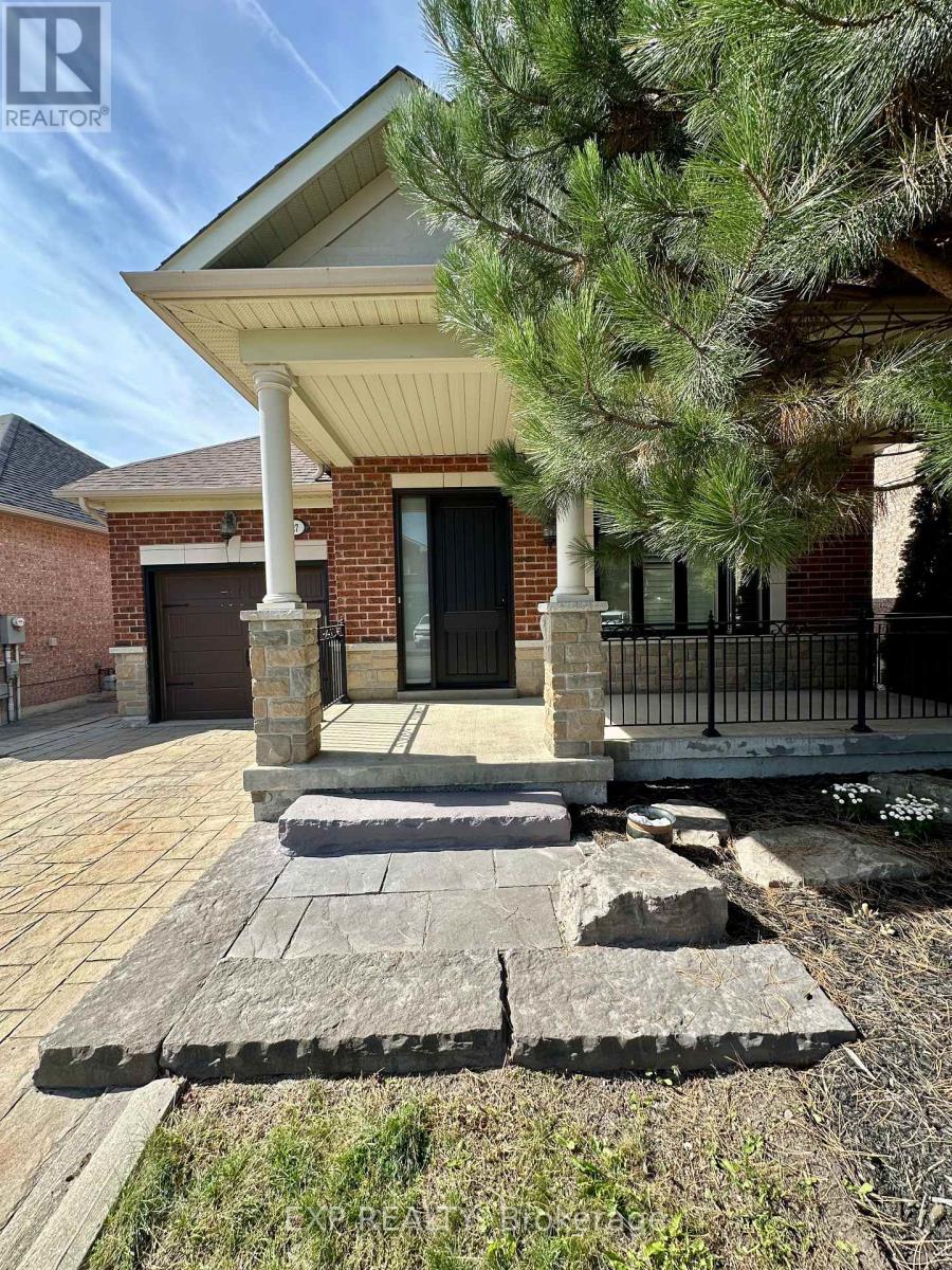 27 Butterwood Lane, Whitchurch-Stouffville (Stouffville), Ontario  L4A 0M7 - Photo 3 - N12443350