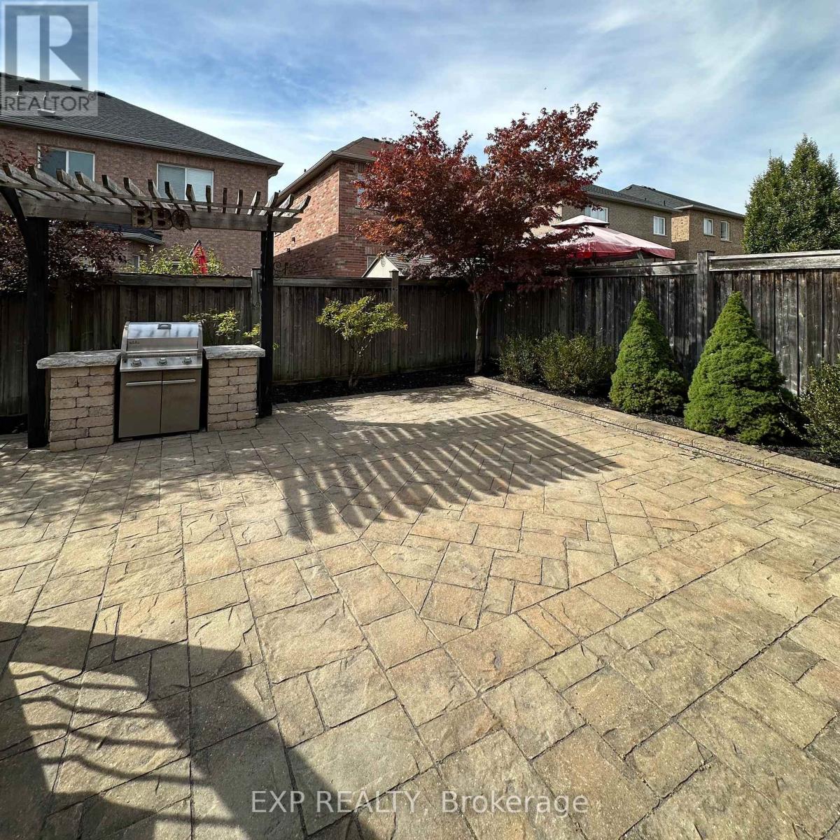 27 Butterwood Lane, Whitchurch-Stouffville (Stouffville), Ontario  L4A 0M7 - Photo 30 - N12443350