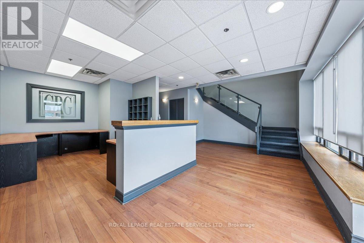 6 - 355 Harry Walker Parkway, Newmarket, Ontario  L3Y 8V6 - Photo 1 - N12443353