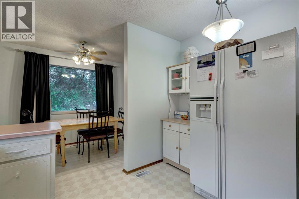 628 Cantrell Drive Sw, Calgary, Alberta  T2W 1W7 - Photo 12 - A2232874