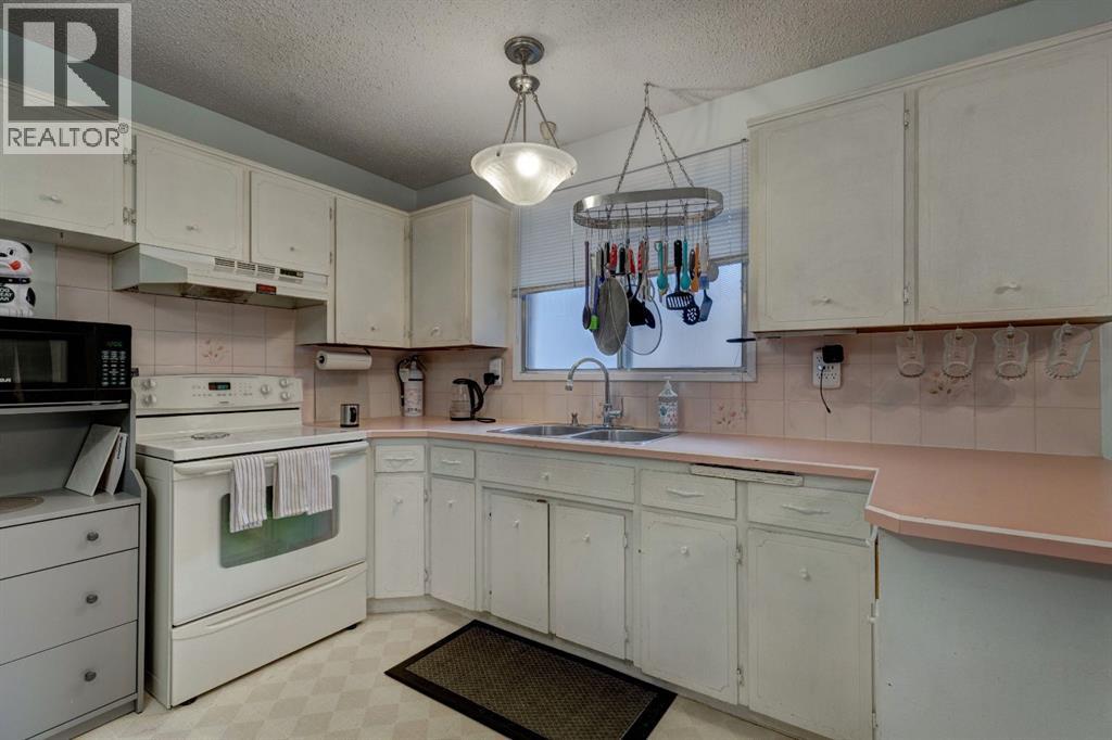 628 Cantrell Drive Sw, Calgary, Alberta  T2W 1W7 - Photo 11 - A2232874