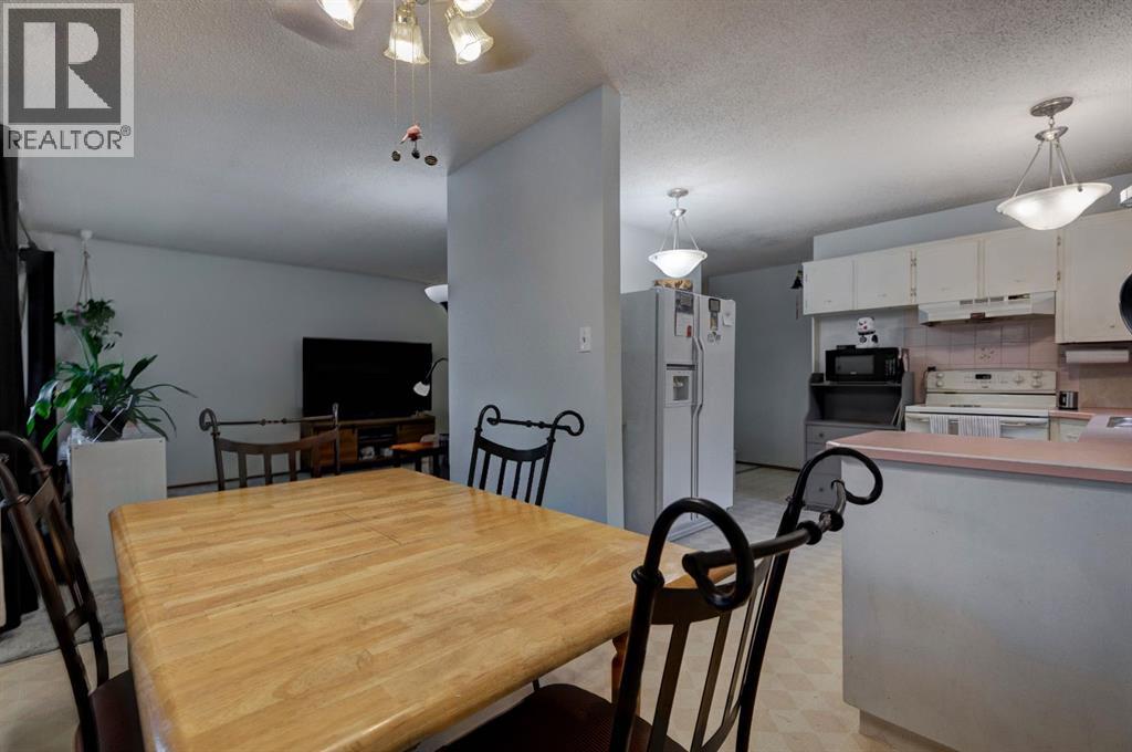 628 Cantrell Drive Sw, Calgary, Alberta  T2W 1W7 - Photo 9 - A2232874