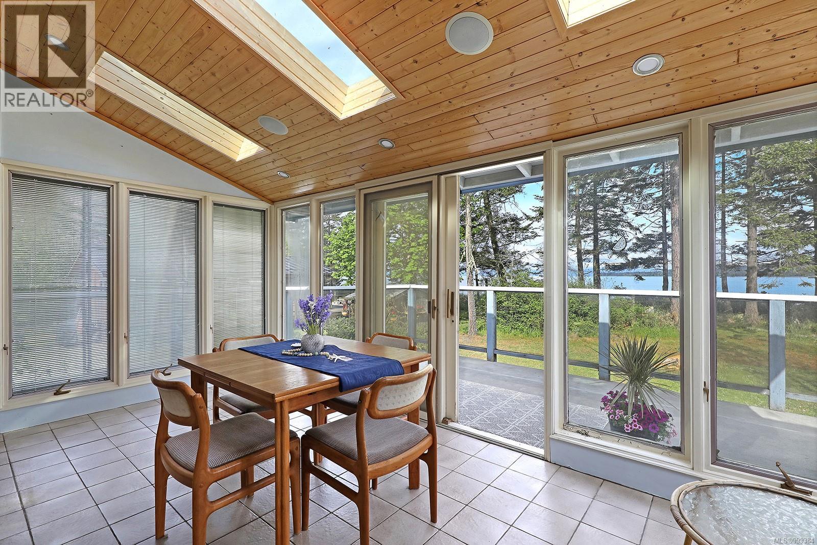 1550 Dalziel Rd, Denman Island, British Columbia  V0R 1T0 - Photo 11 - 999384