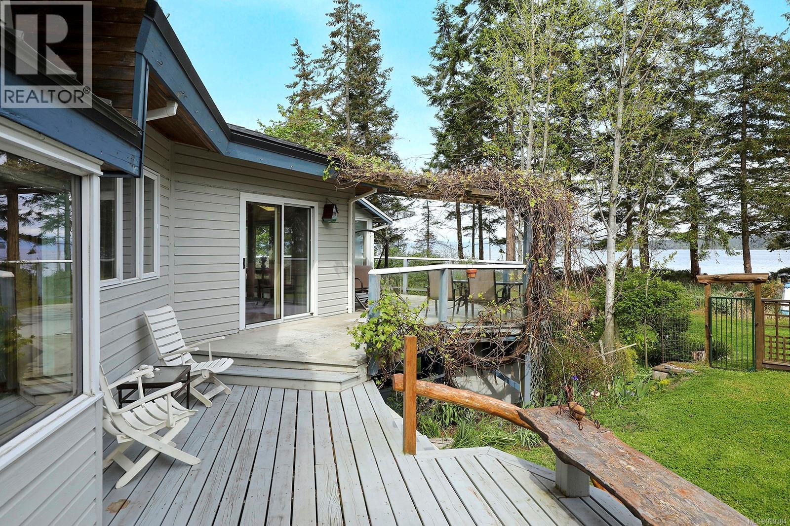 1550 Dalziel Rd, Denman Island, British Columbia  V0R 1T0 - Photo 32 - 999384