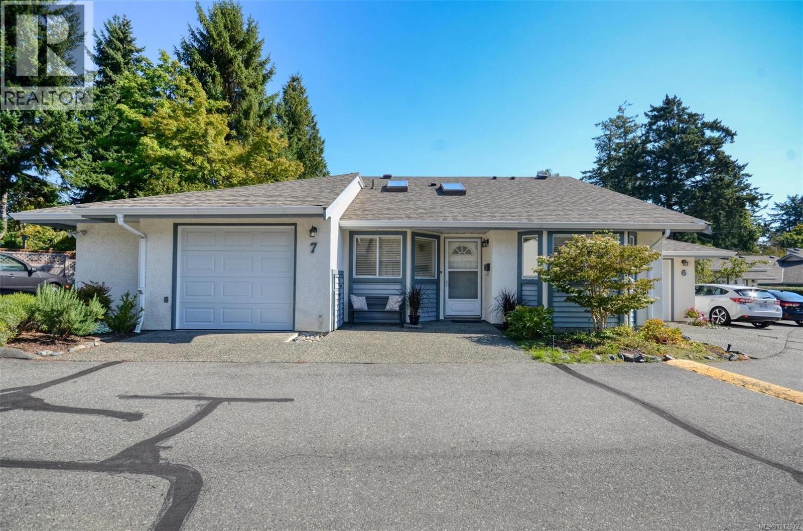 7 5156 Cordova Bay Rd, Saanich, British Columbia V8Y 2X5 - Photo 32 - 1012072