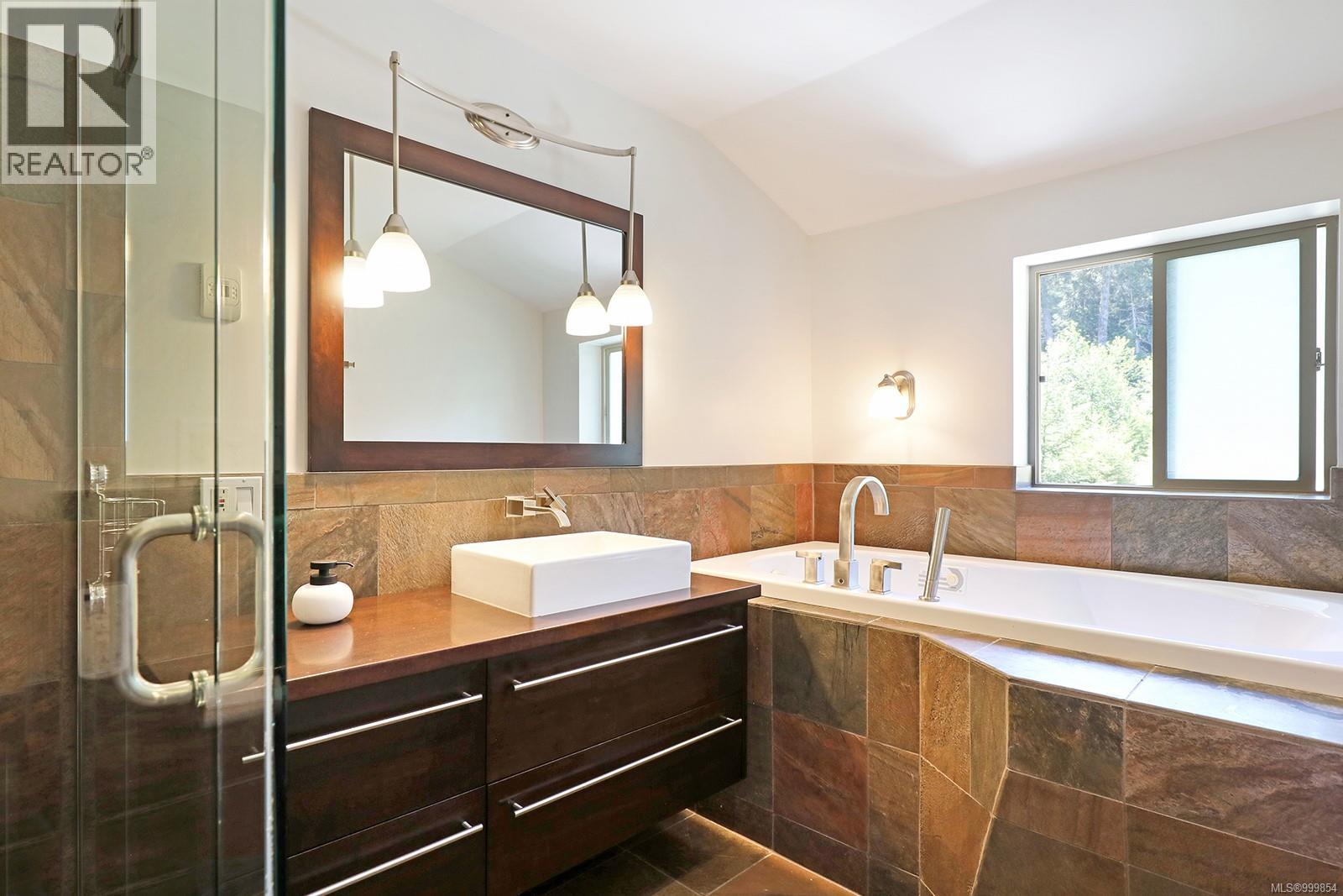 9121 Keith Wagner Way, Denman Island, British Columbia  V0R 1T0 - Photo 22 - 999854