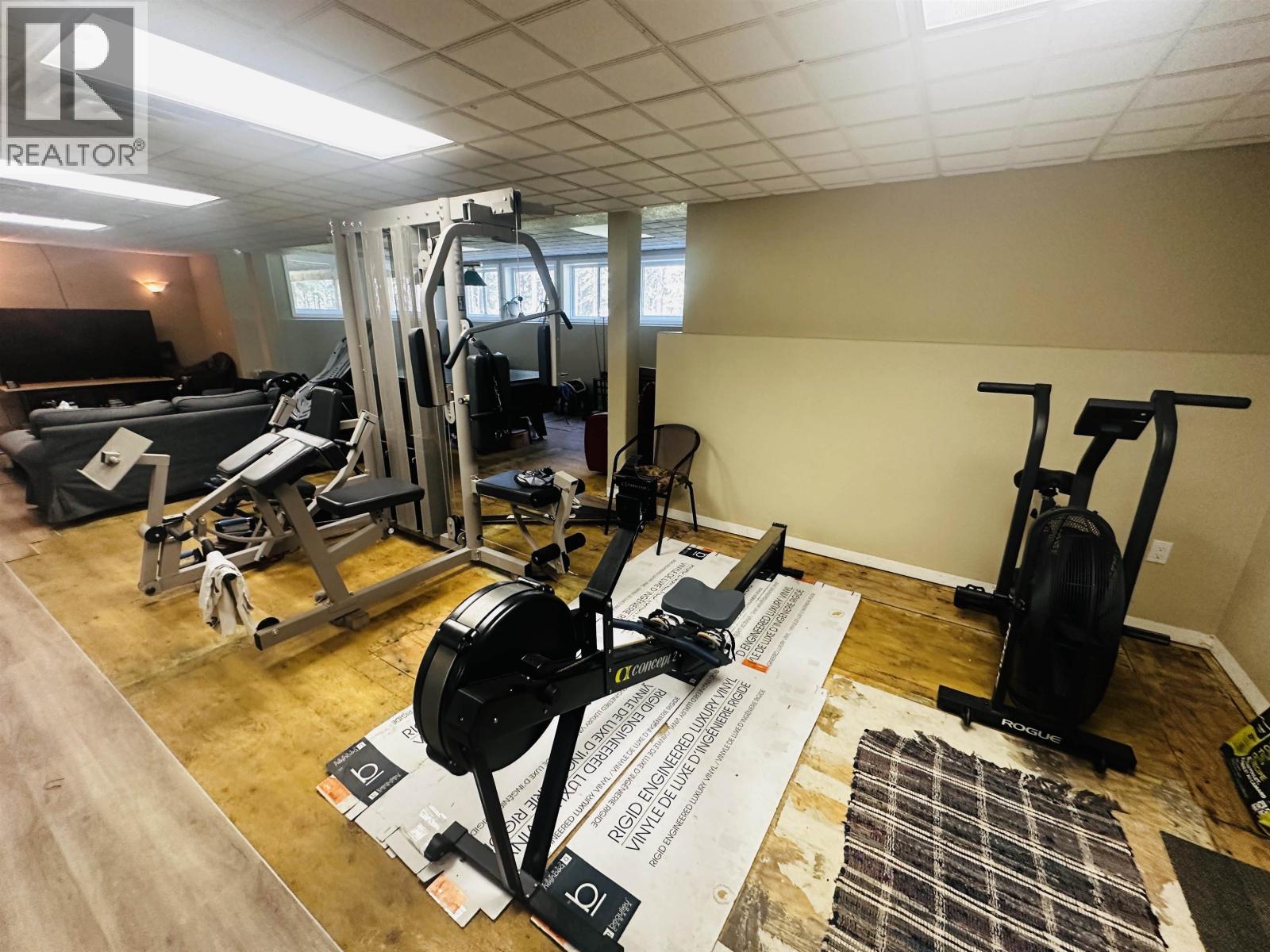 585 5th Avenue, Burns Lake, British Columbia  V0J 1E0 - Photo 38 - R3054855