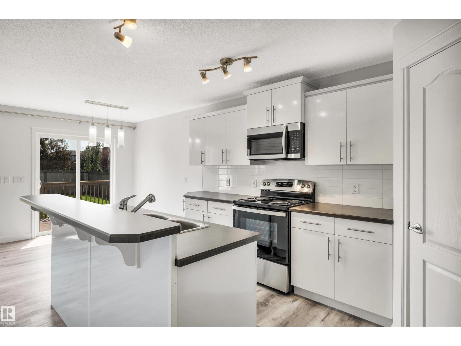 17129 7a Av Sw, Edmonton, Alberta  T6W 0M5 - Photo 11 - E4460680