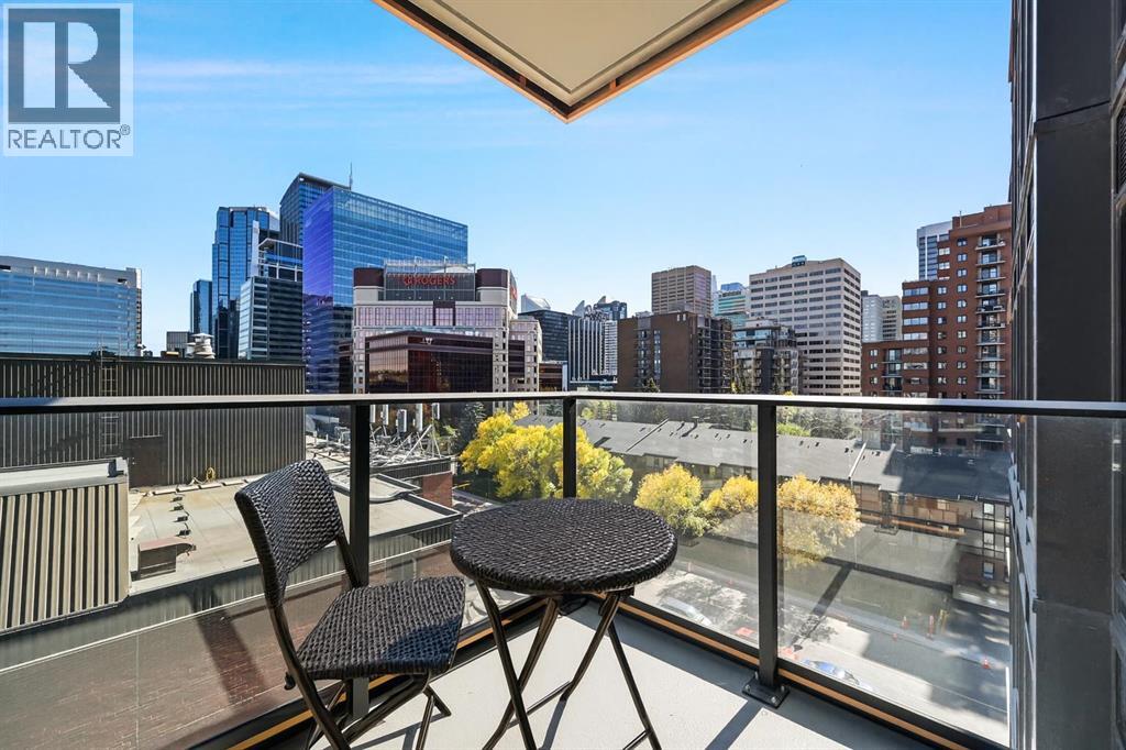 704, 730 2 Avenue SW, Calgary, Alberta