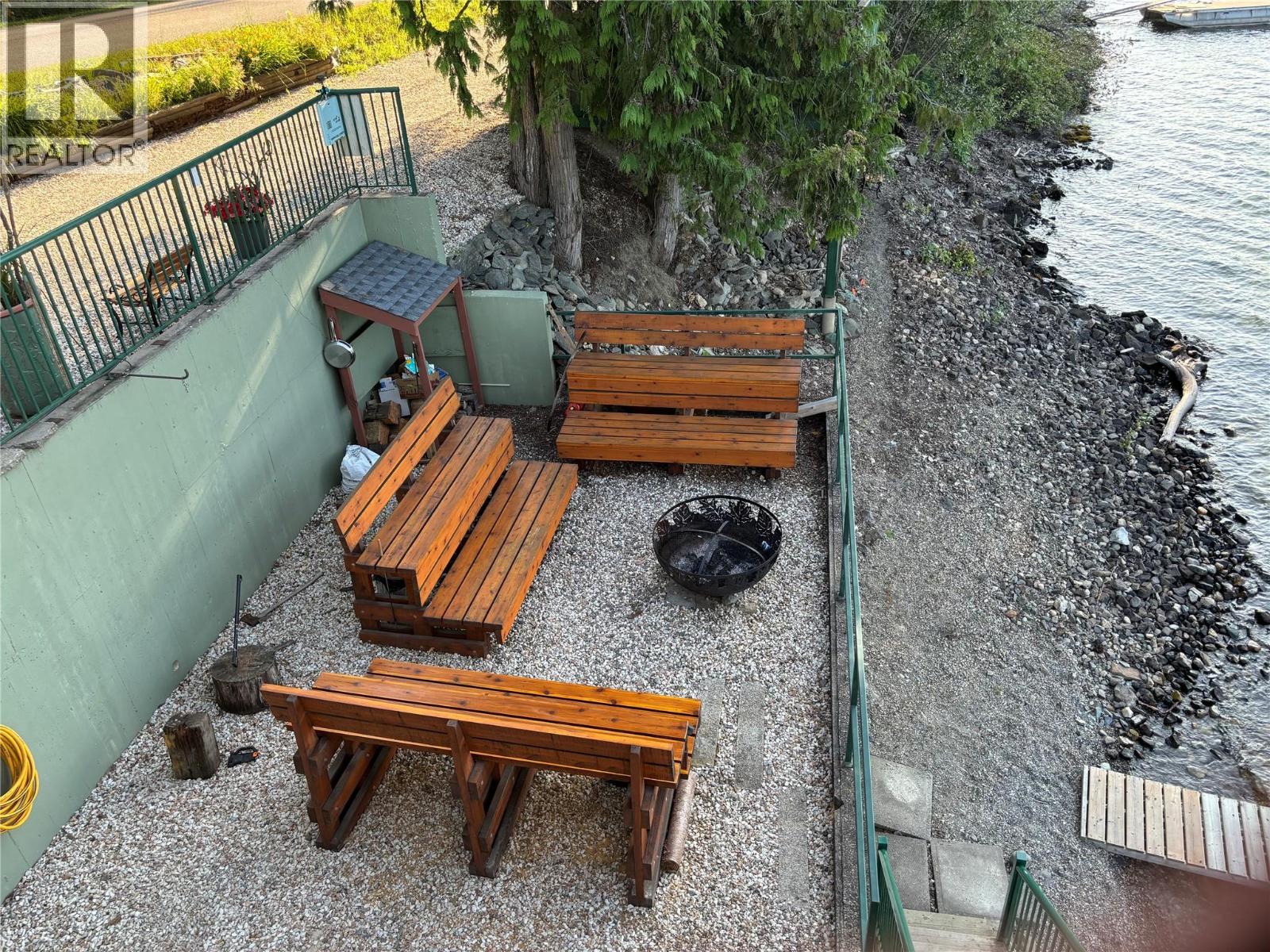 3935 Eagle Bay Rd. Road Unit# 1, Eagle Bay, British Columbia  V0E 1T0 - Photo 13 - 10364349