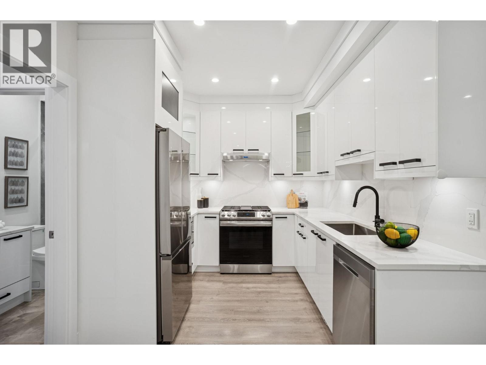 7353 14th Avenue, Burnaby, British Columbia  V3N 1Z7 - Photo 17 - R3054958