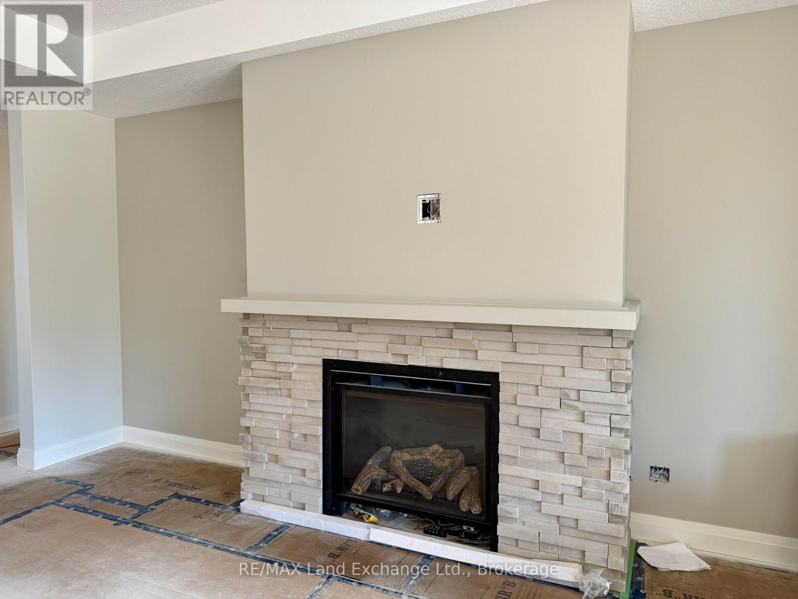 920 Bogdanovic Way, Huron-Kinloss, Ontario  N2Z 0H3 - Photo 3 - X12179356