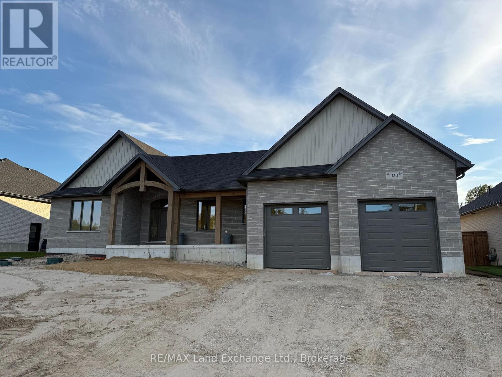 920 Bogdanovic Way, Huron-Kinloss, Ontario  N2Z 0H3 - Photo 14 - X12179356
