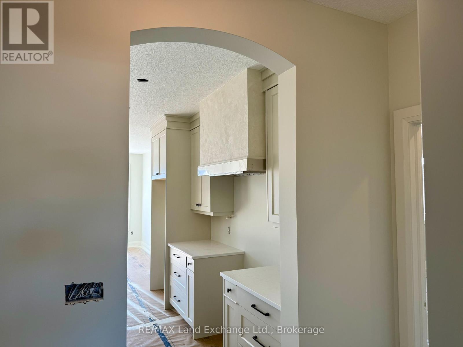 920 Bogdanovic Way, Huron-Kinloss, Ontario  N2Z 0H3 - Photo 4 - X12179356