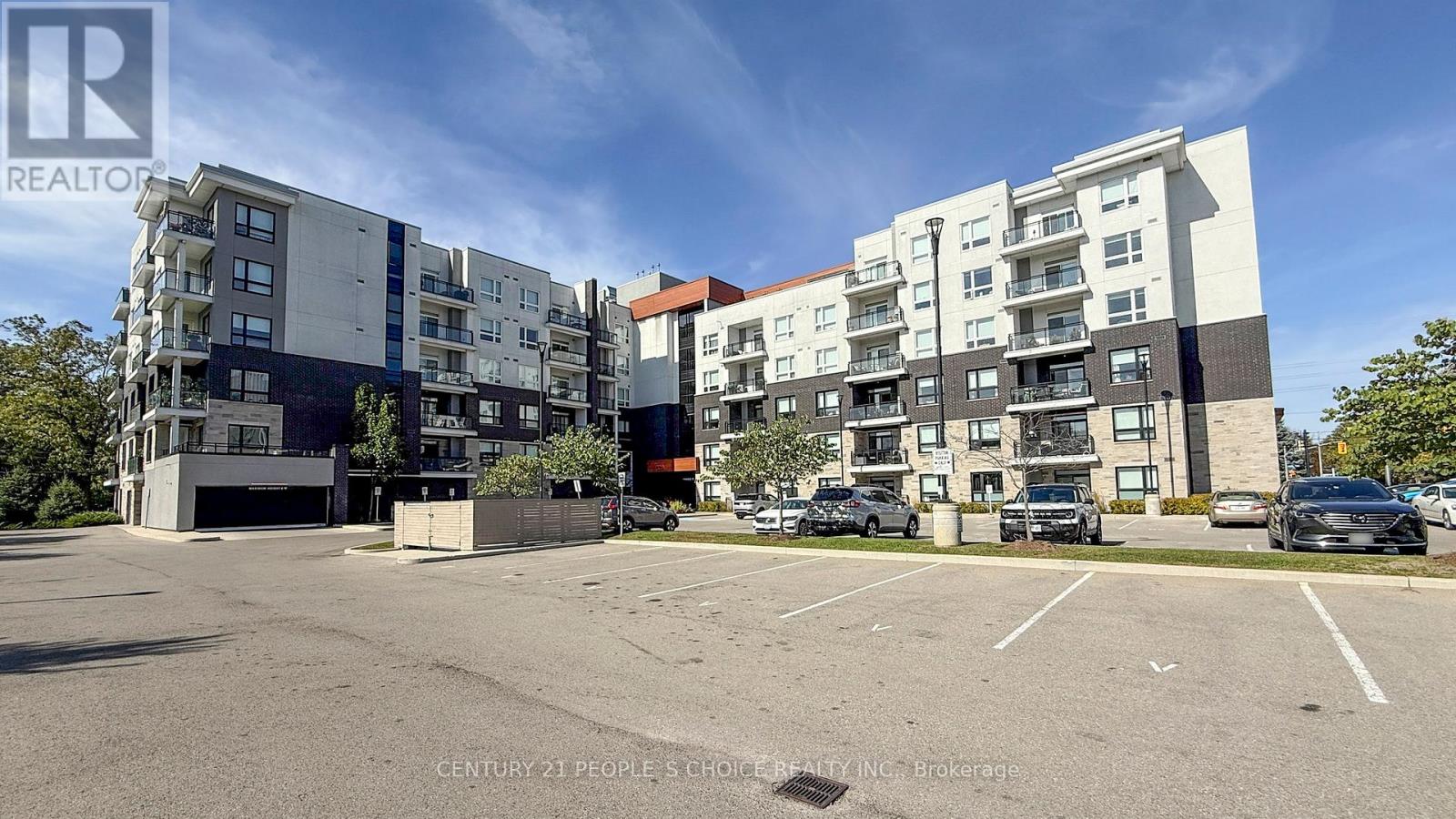 314 - 320 Plains Road E, Burlington (Lasalle), Ontario  L7T 0C1 - Photo 2 - W12443218