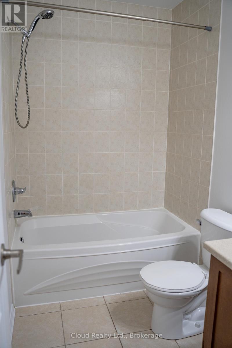 637 Speyer Circle, Milton, Ontario  L9T 0Y1 - Photo 10 - W12443235