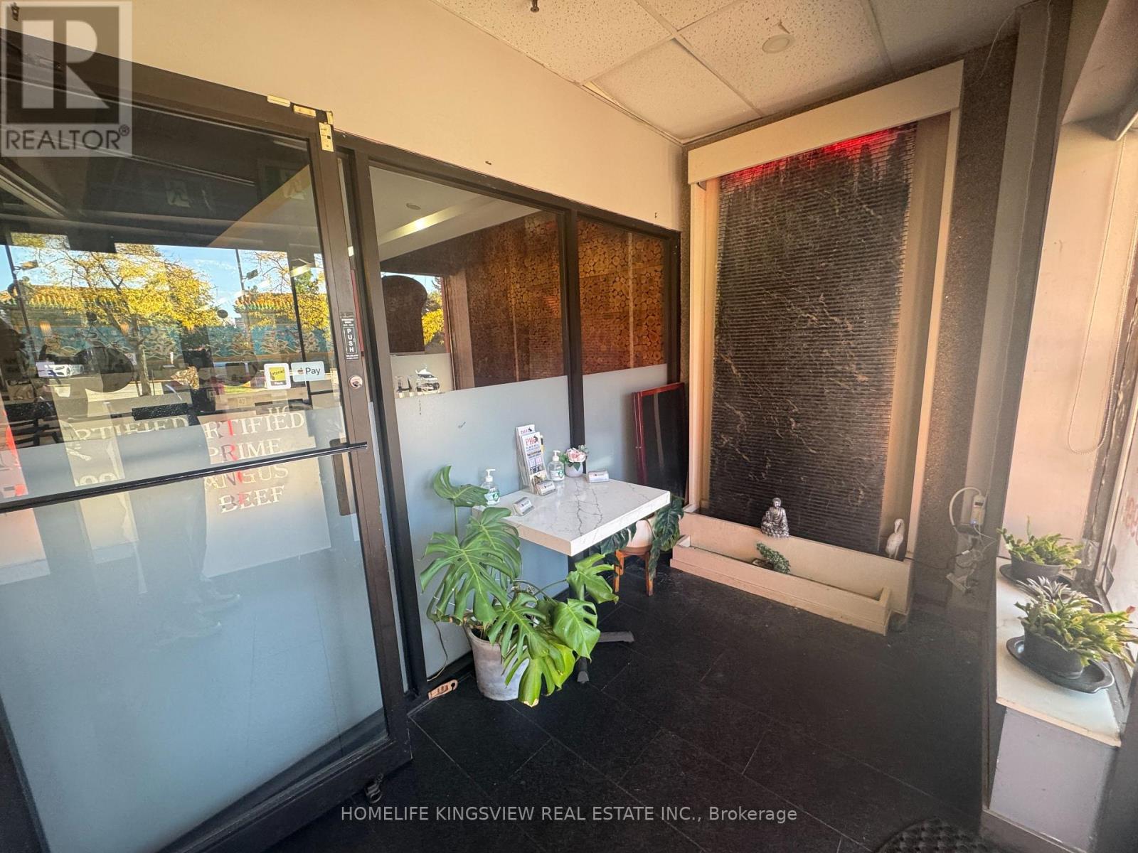 A2 - 888 Dundas Street E, Mississauga, Ontario  L4Y 4G6 - Photo 2 - W12443246