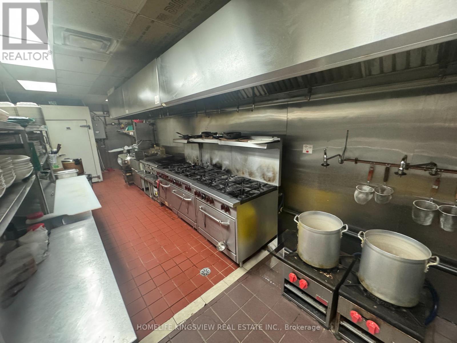A2 - 888 Dundas Street E, Mississauga, Ontario  L4Y 4G6 - Photo 5 - W12443246