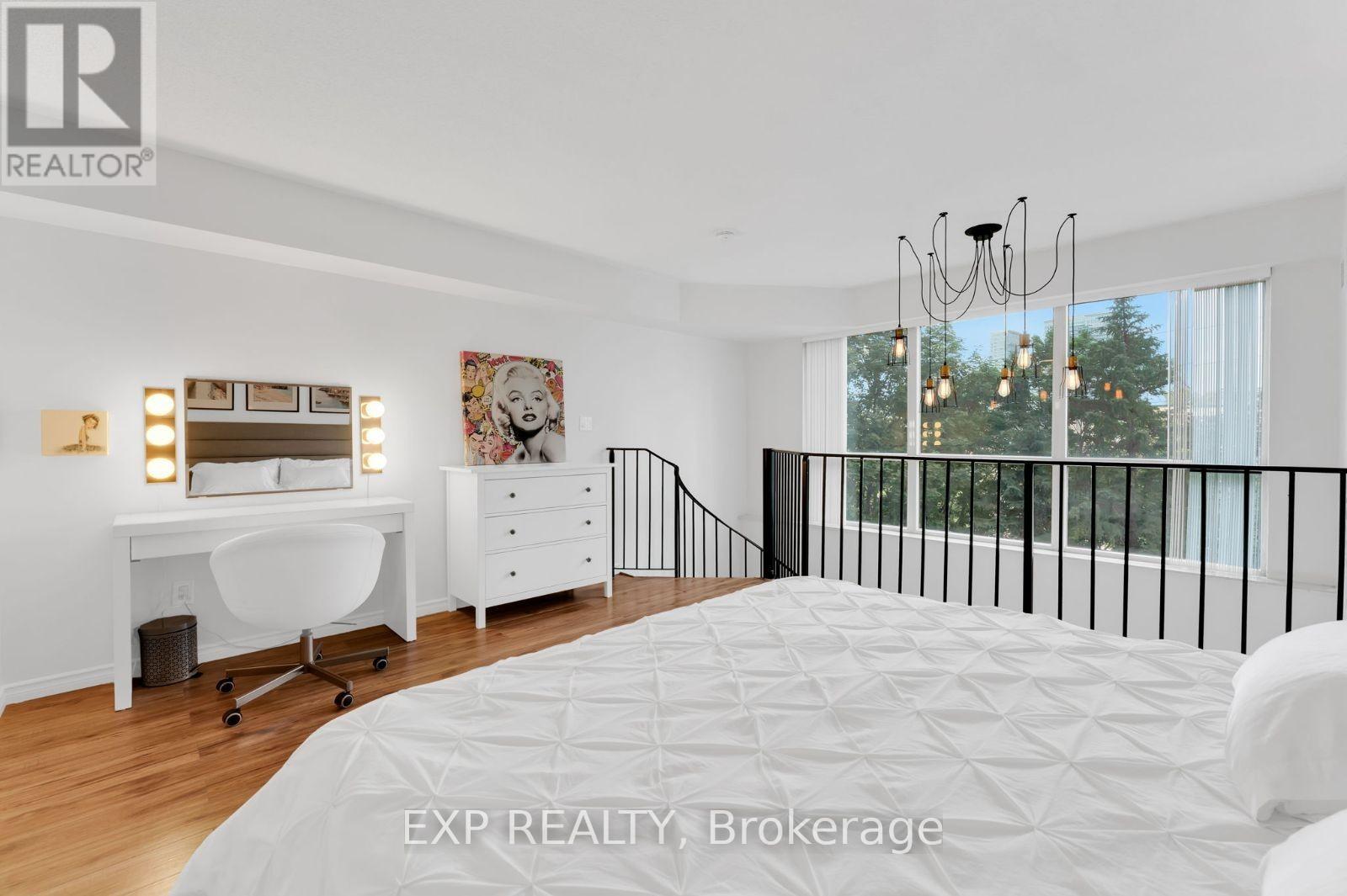 305 - 2269 Lake Shore Boulevard W, Toronto (Mimico), Ontario  M8V 3X6 - Photo 19 - W12443251