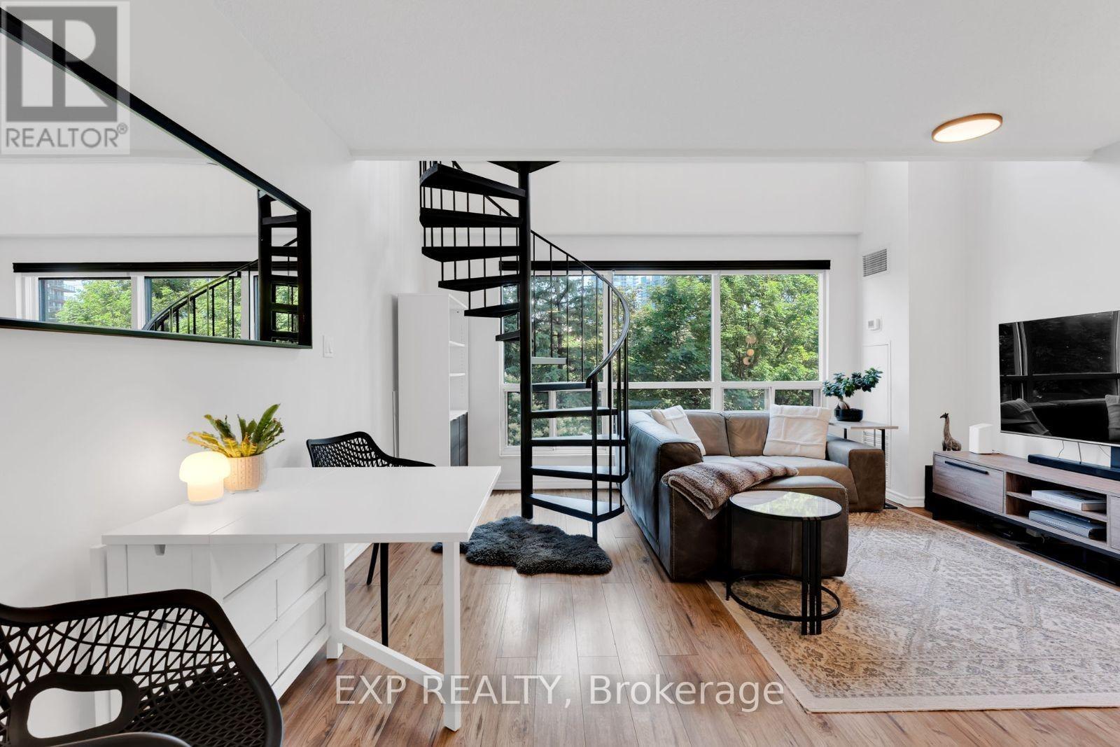 305 - 2269 Lake Shore Boulevard W, Toronto (Mimico), Ontario  M8V 3X6 - Photo 3 - W12443251