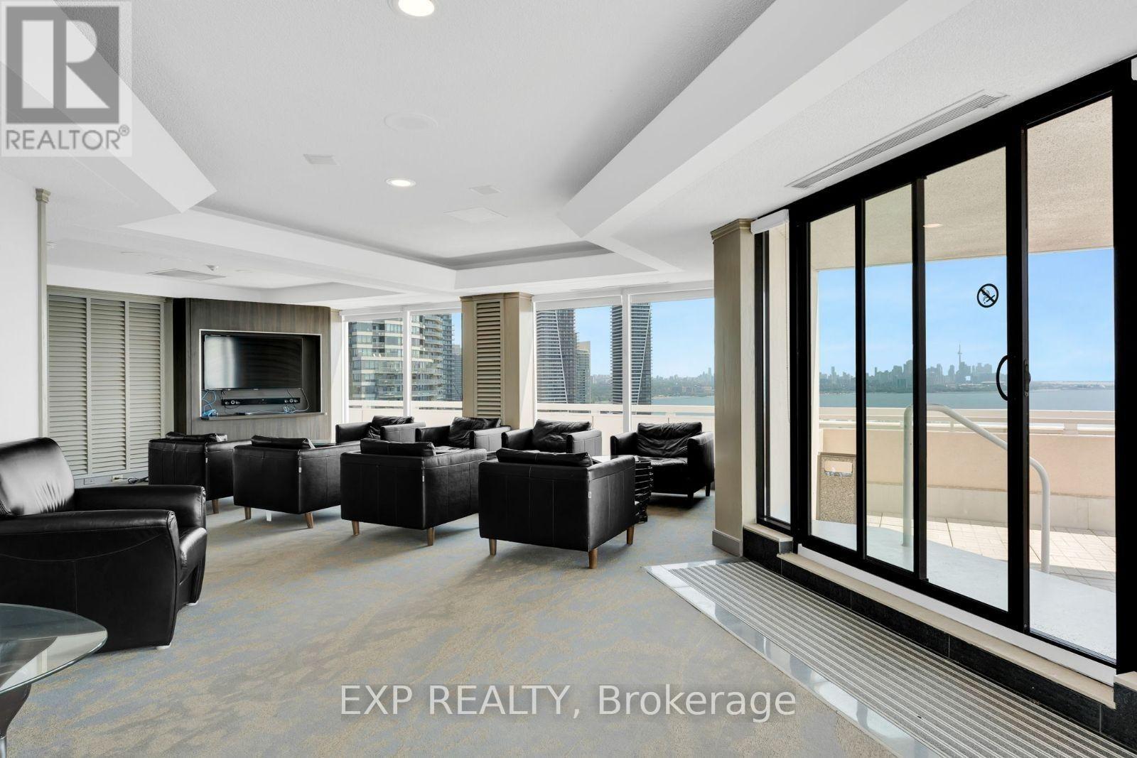 305 - 2269 Lake Shore Boulevard W, Toronto (Mimico), Ontario  M8V 3X6 - Photo 31 - W12443251