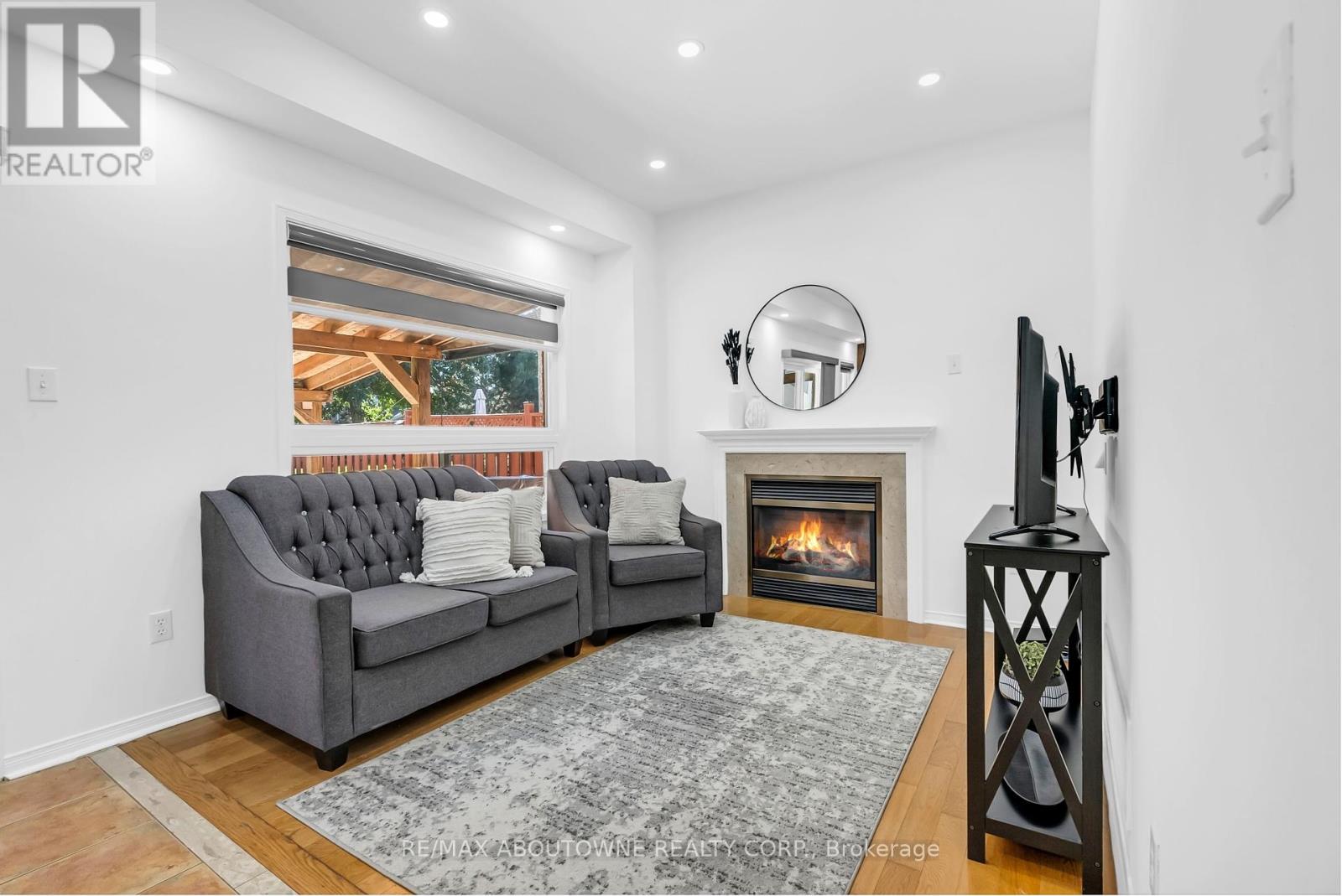 7 Rockrose Drive, Brampton (Sandringham-Wellington), Ontario  L6R 2Z6 - Photo 18 - W12443257