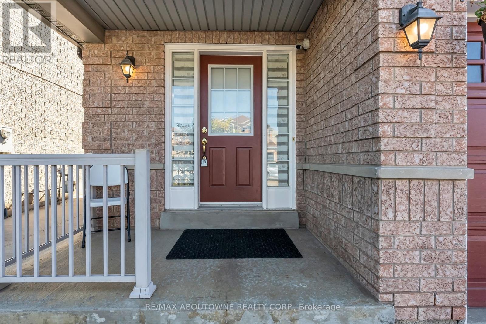 7 Rockrose Drive, Brampton (Sandringham-Wellington), Ontario  L6R 2Z6 - Photo 3 - W12443257