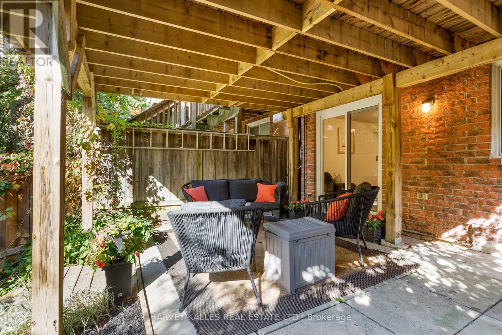 1084 Bordeaux Court, Mississauga, Ontario  L5H 4B4 - Photo 46 - W12443263