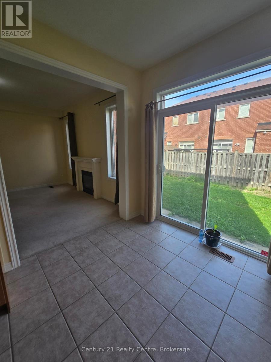 9 Fawson Cove Way, Brampton, Ontario  L6R 0G7 - Photo 10 - W12443269