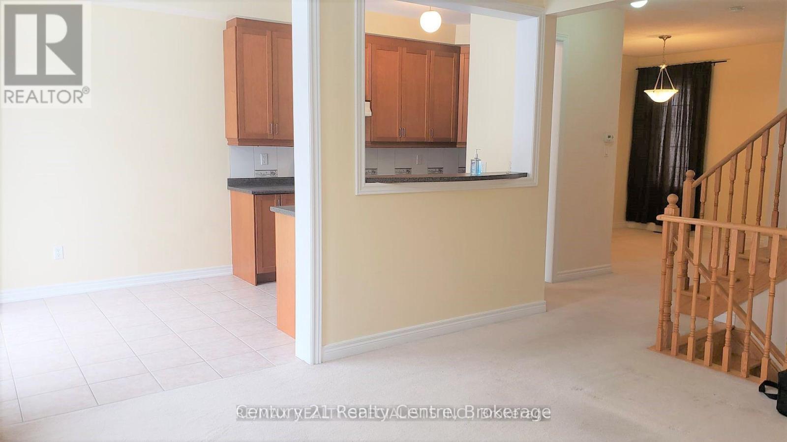 9 Fawson Cove Way, Brampton, Ontario  L6R 0G7 - Photo 7 - W12443269
