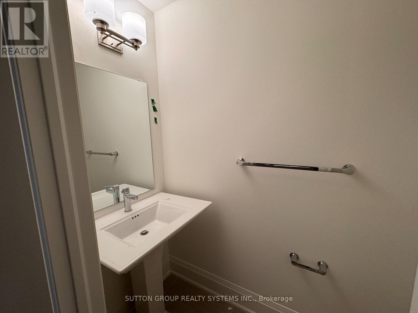 3302 Azam Way, Oakville, Ontario  L6M 4K1 - Photo 3 - W12443274