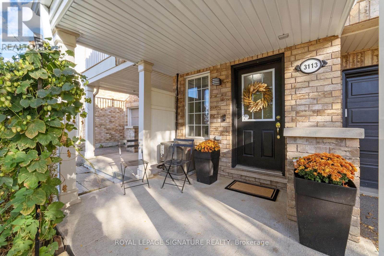 3113 Stornoway Circle, Oakville, Ontario  L6M 5H9 - Photo 3 - W12443298