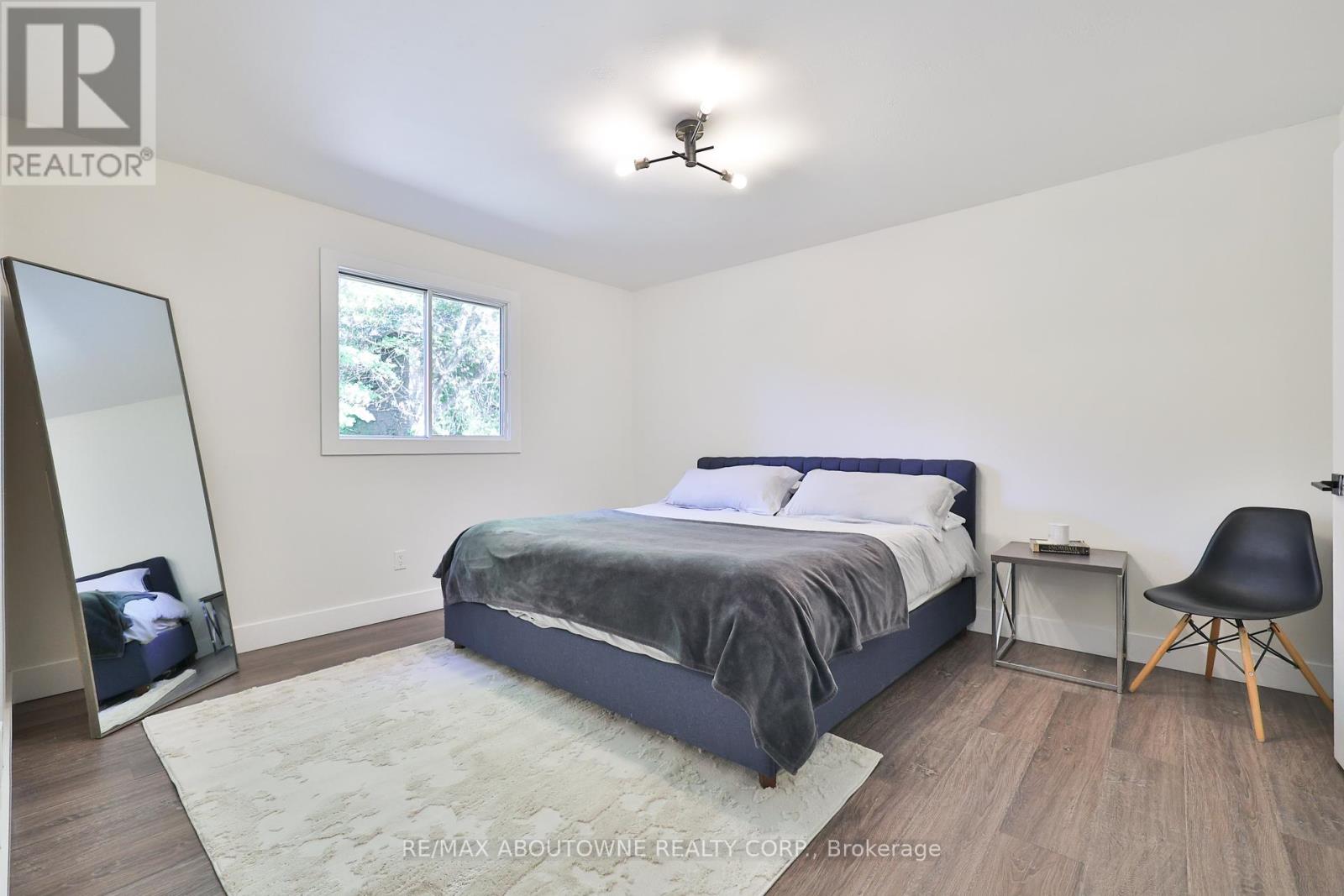 1131 Carol Street, Burlington (Brant), Ontario  L7S 1Z9 - Photo 24 - W12443337