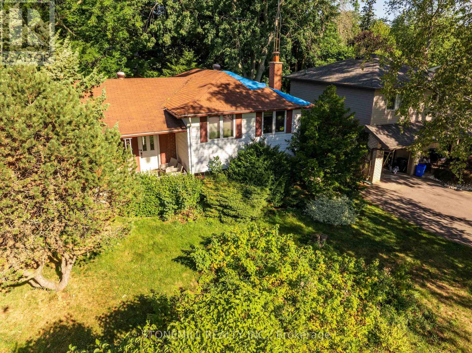 144 Ulster Drive, Oakville, Ontario  L6L 3P2 - Photo 7 - W12443352
