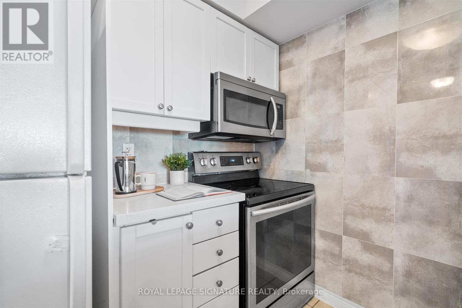 2407 - 710 Humberwood Boulevard, Toronto (West Humber-Clairville), Ontario  M9W 7J5 - Photo 17 - W12443359