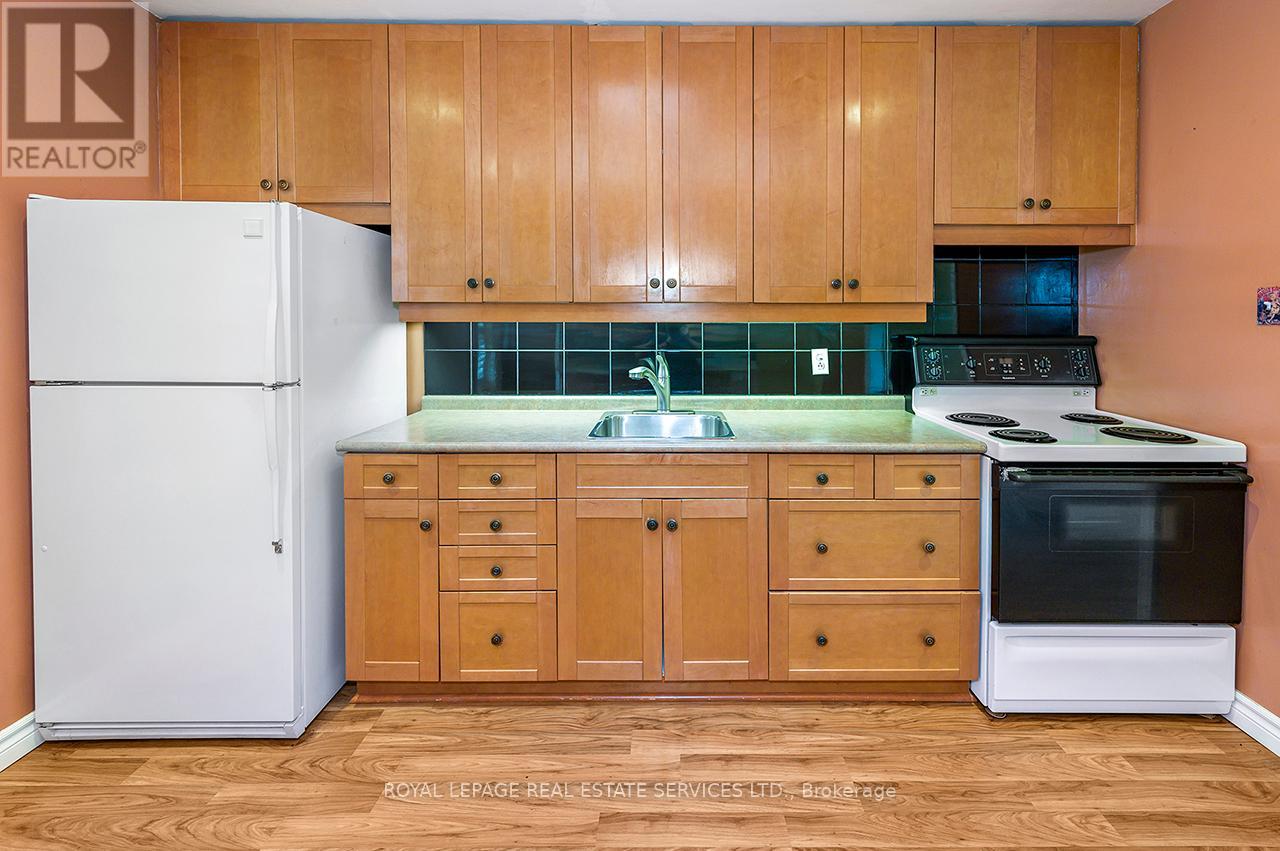 340 Leonard Street, Caledon (Bolton West), Ontario  L7E 4Y7 - Photo 19 - W12443376