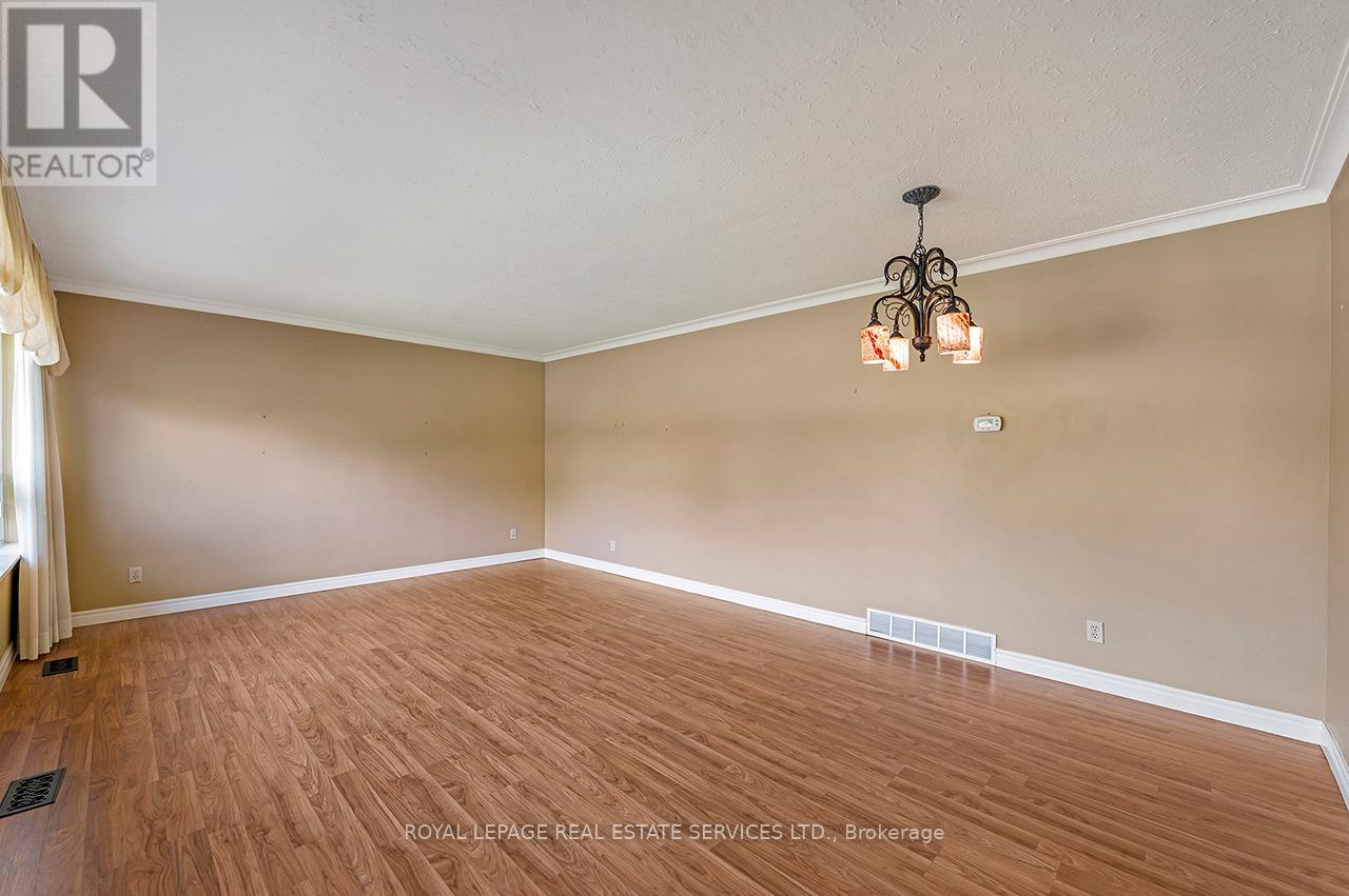 340 Leonard Street, Caledon (Bolton West), Ontario  L7E 4Y7 - Photo 22 - W12443376
