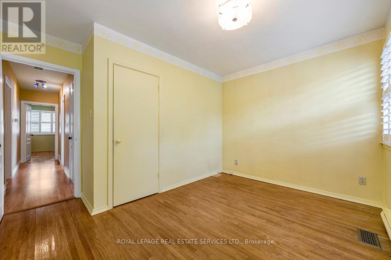 340 Leonard Street, Caledon (Bolton West), Ontario  L7E 4Y7 - Photo 25 - W12443376