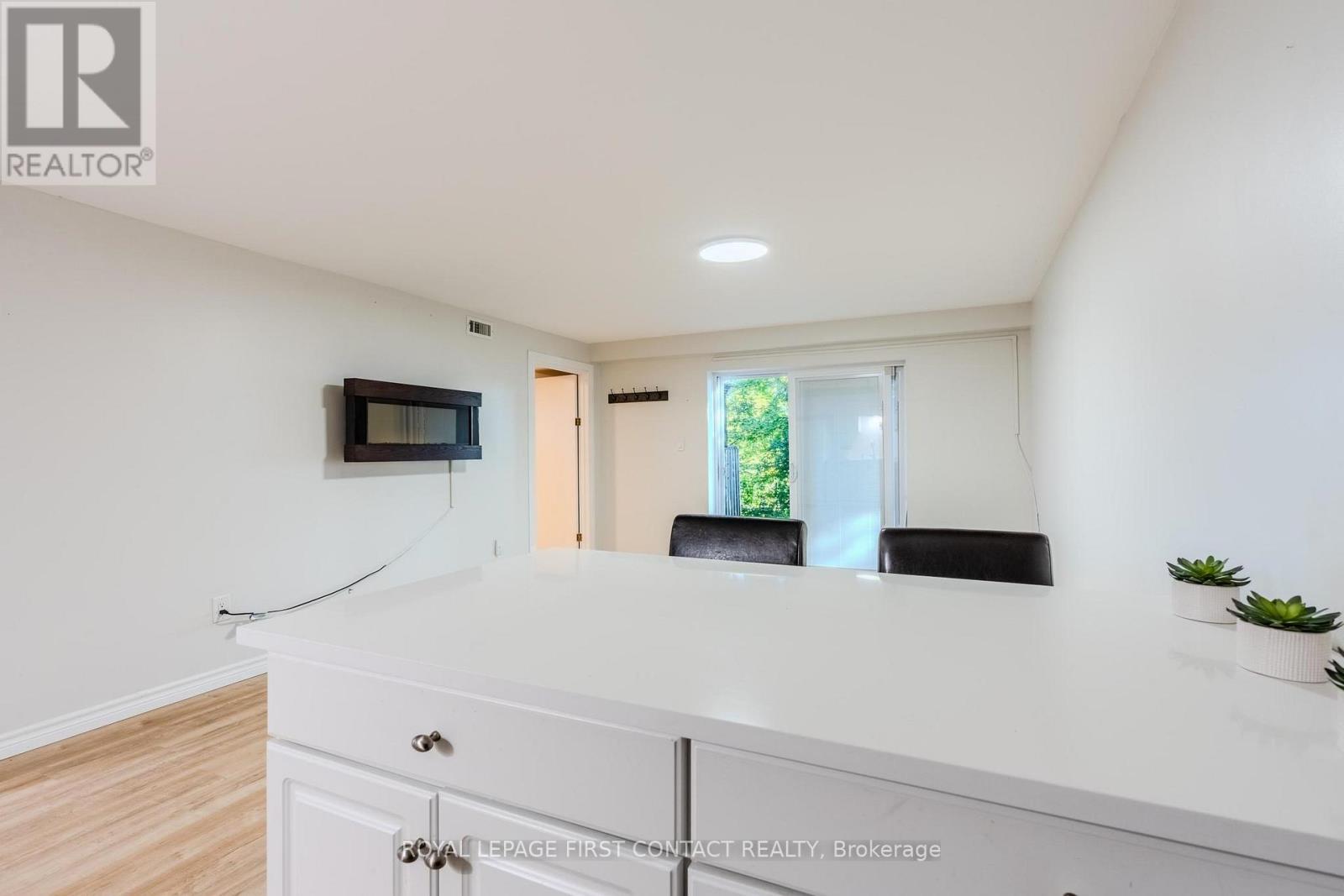 312 Barnett Avenue, Midland, Ontario  L4R 4Z8 - Photo 17 - S12442271