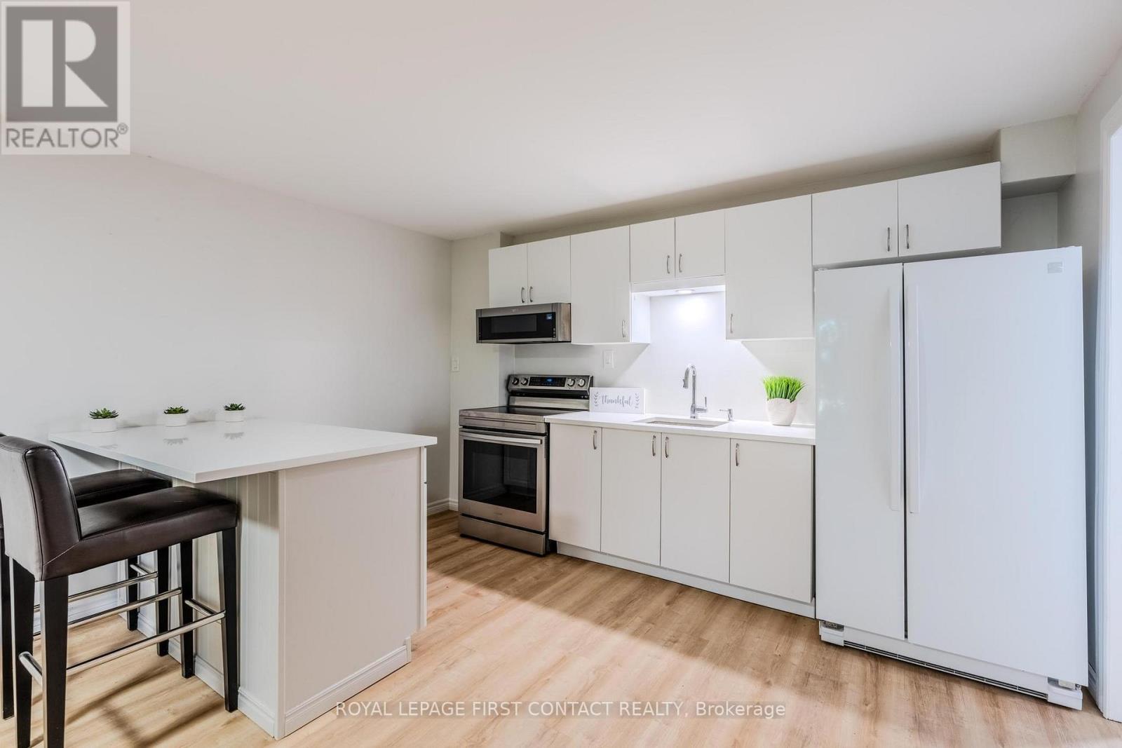 312 Barnett Avenue, Midland, Ontario  L4R 4Z8 - Photo 14 - S12442271