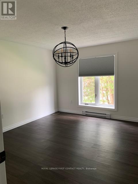 312 Barnett Avenue, Midland, Ontario  L4R 4Z8 - Photo 5 - S12442271