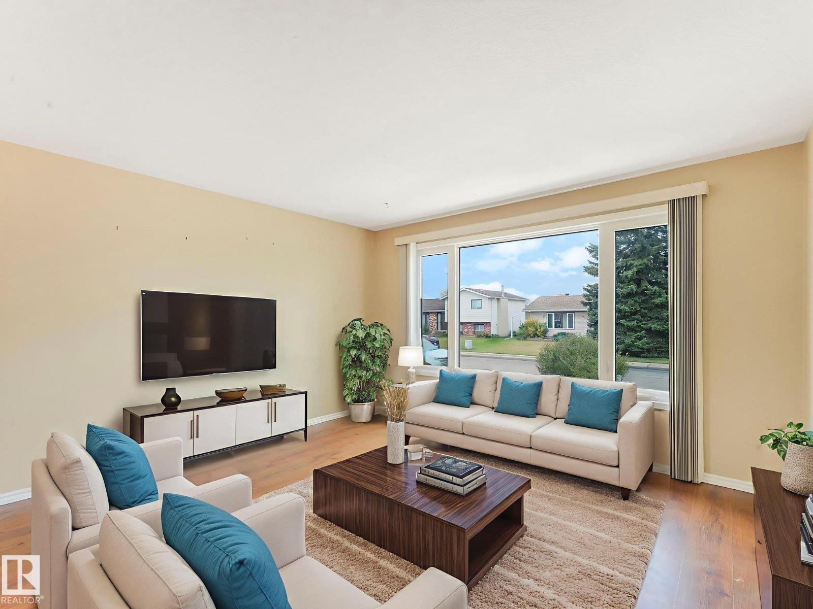 13547 24 St Nw, Edmonton, Alberta  T5A 3S7 - Photo 2 - E4460678
