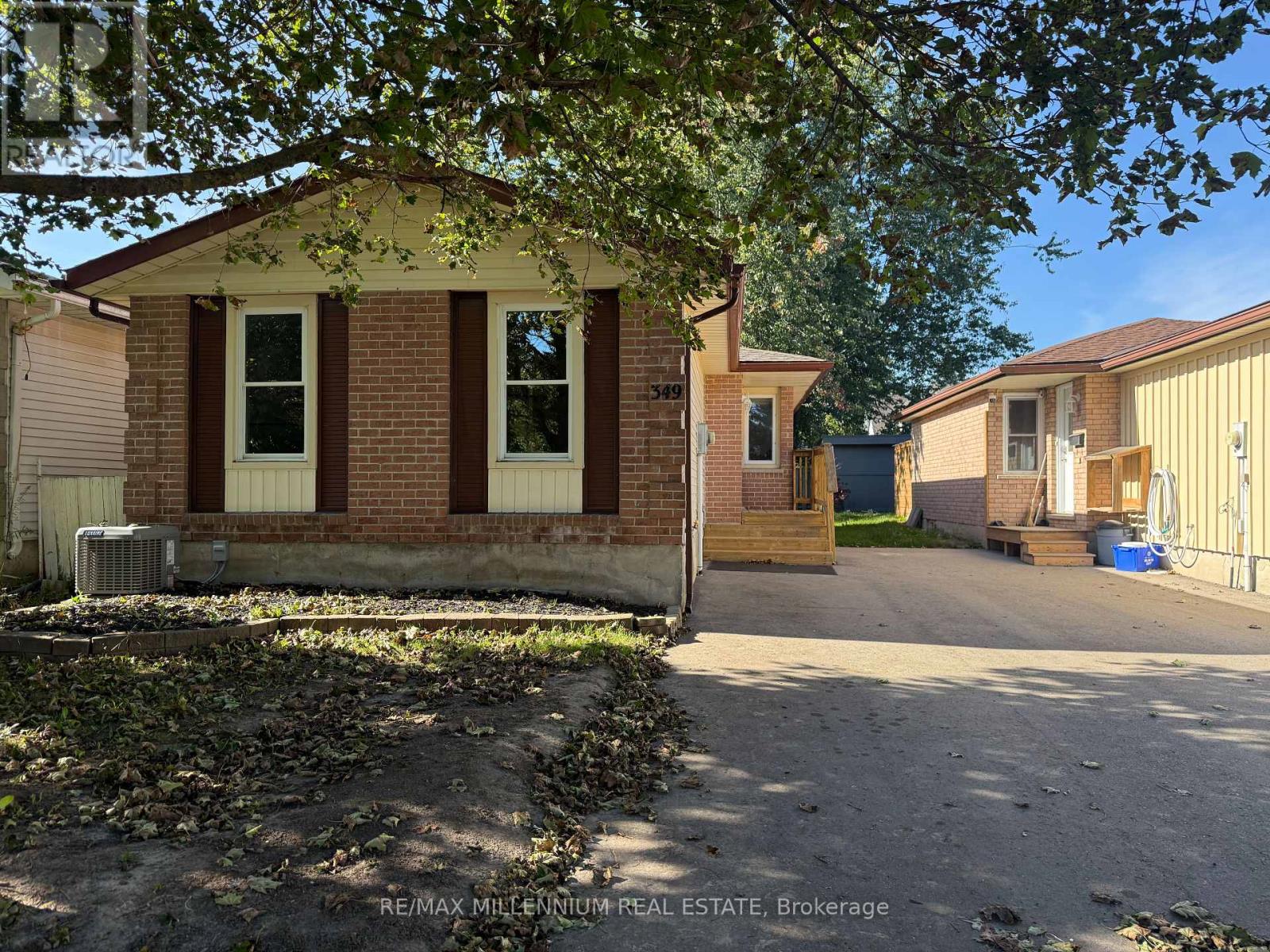 349 Strathallan Street, Centre Wellington (Fergus), Ontario  N1M 3K7 - Photo 1 - X12443275