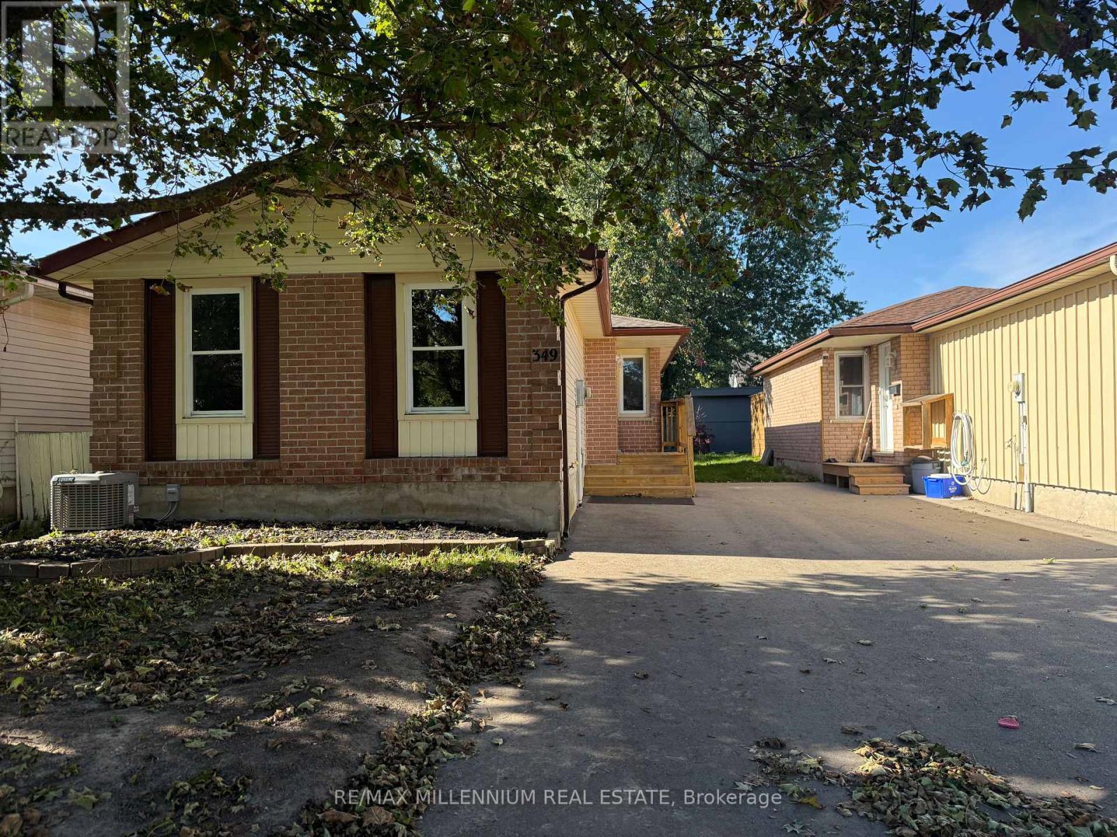349 Strathallan Street, Centre Wellington (Fergus), Ontario  N1M 3K7 - Photo 2 - X12443275