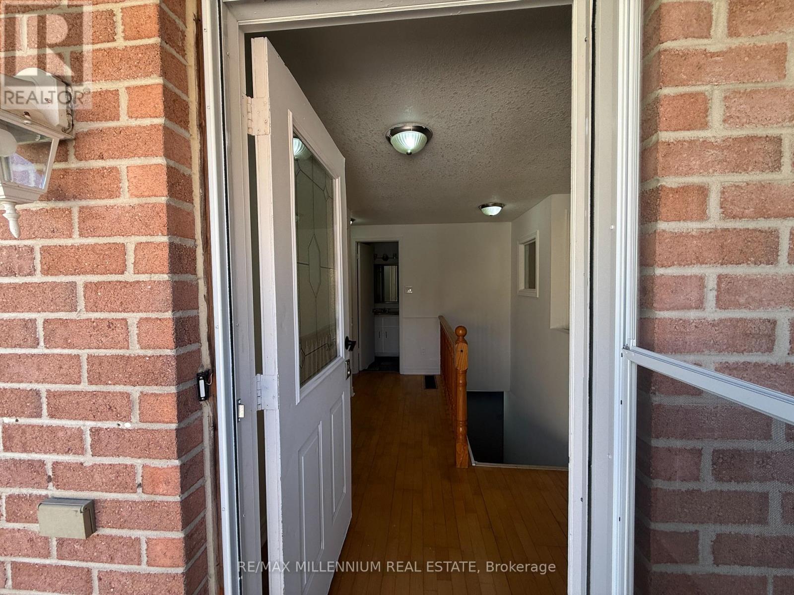 349 Strathallan Street, Centre Wellington (Fergus), Ontario  N1M 3K7 - Photo 3 - X12443275