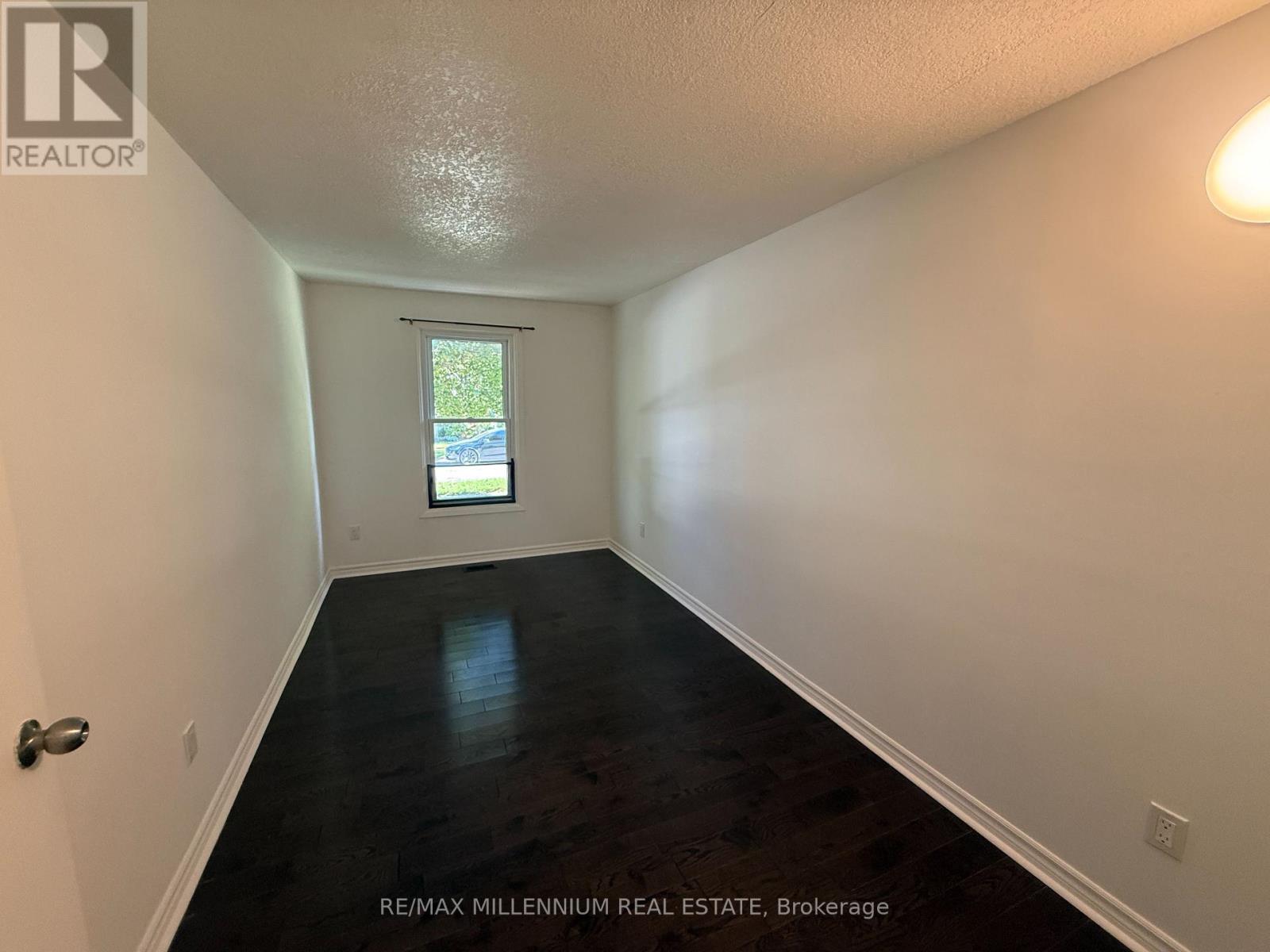 349 Strathallan Street, Centre Wellington (Fergus), Ontario  N1M 3K7 - Photo 8 - X12443275