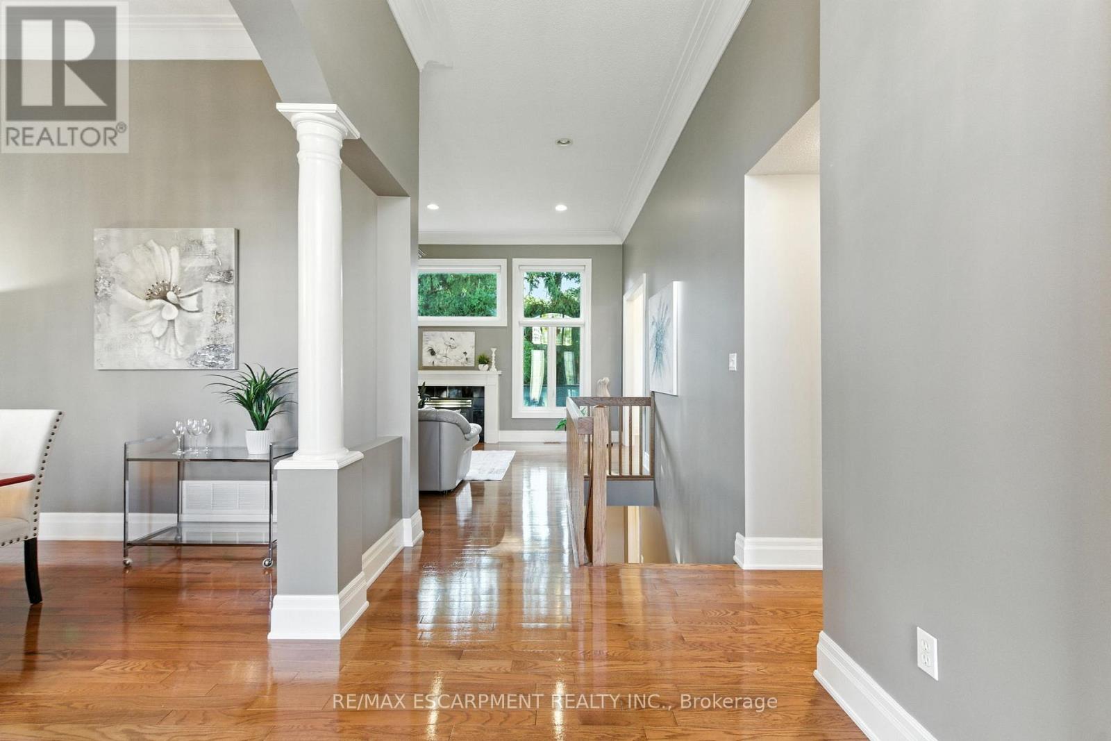 320 Fiddler's Green Road, Hamilton, Ontario  L9G 1X1 - Photo 6 - X12443373